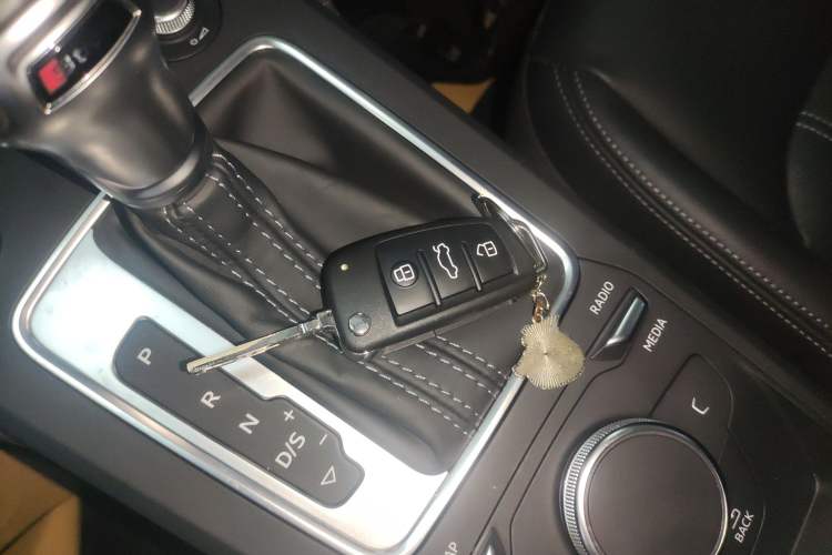 Used Audi Q2L 2022 35 TFSI Fashion Dynamic Model Interior 1