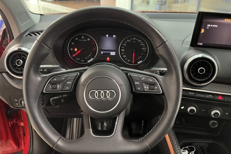 Used Audi Q2L 2022 35 TFSI Progressive Dynamic Edition Interior 2