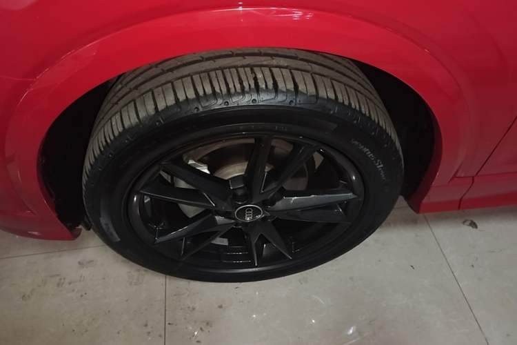 Used Audi Q2L 2022 35 TFSI Progressive Dynamic Edition Left Front Wheel Hub
