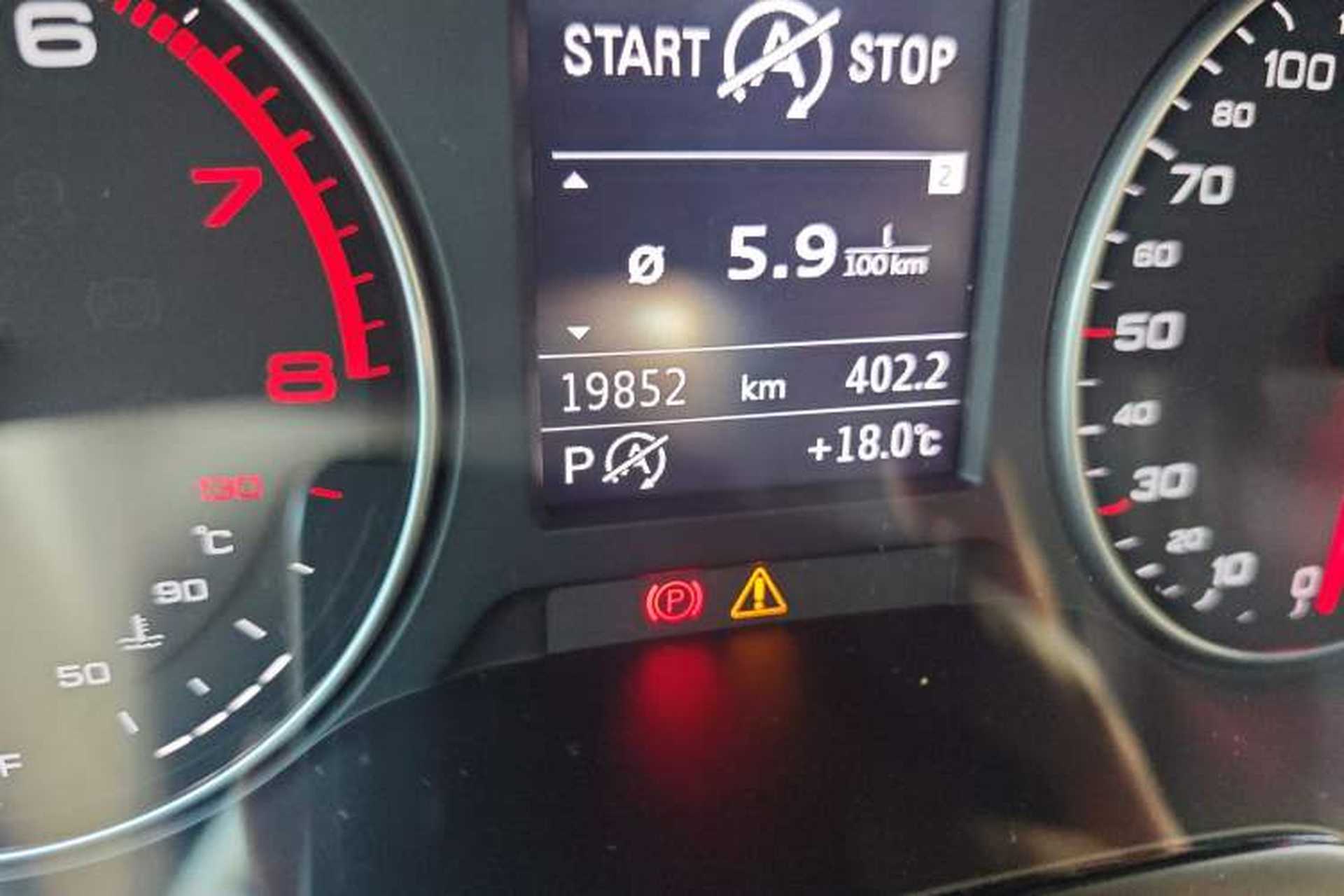 Used Audi Q2L 2022 35 TFSI Advanced Style Edition Odometer Close Up
