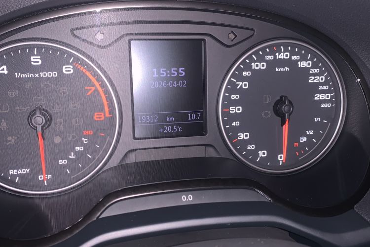 Used Audi Q2L 2022 35 TFSI Progressive Dynamic Edition Odometer Close Up
