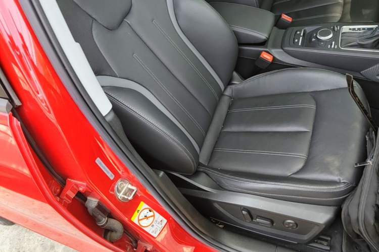 Used Audi Q2L 2022 35 TFSI Fashion Dynamic Model Right Front Seat