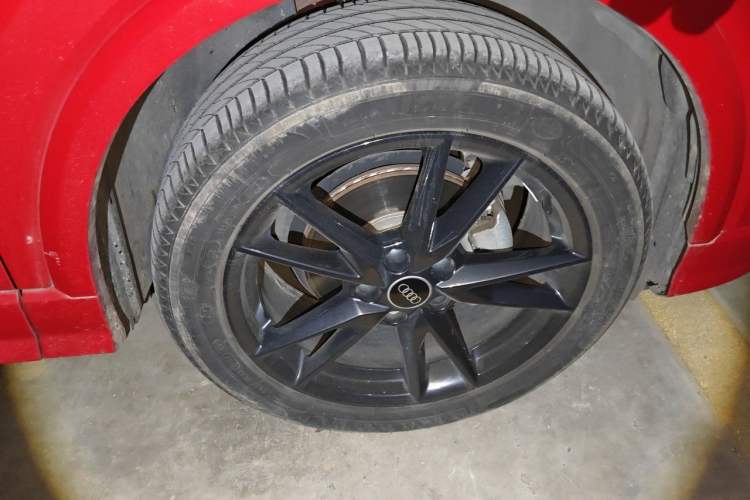 Used Audi Q2L 2022 35 TFSI Progressive Dynamic Edition Right Front Wheel Hub