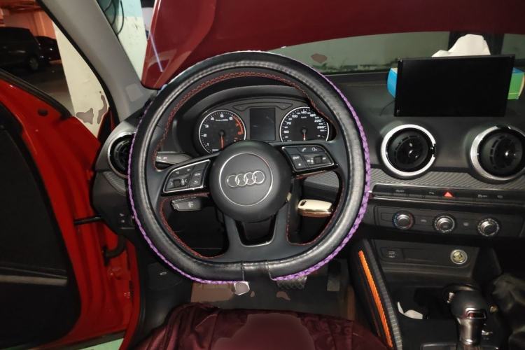 Used Audi Q2L 2022 35 TFSI Fashion Dynamic Model Steering Wheel