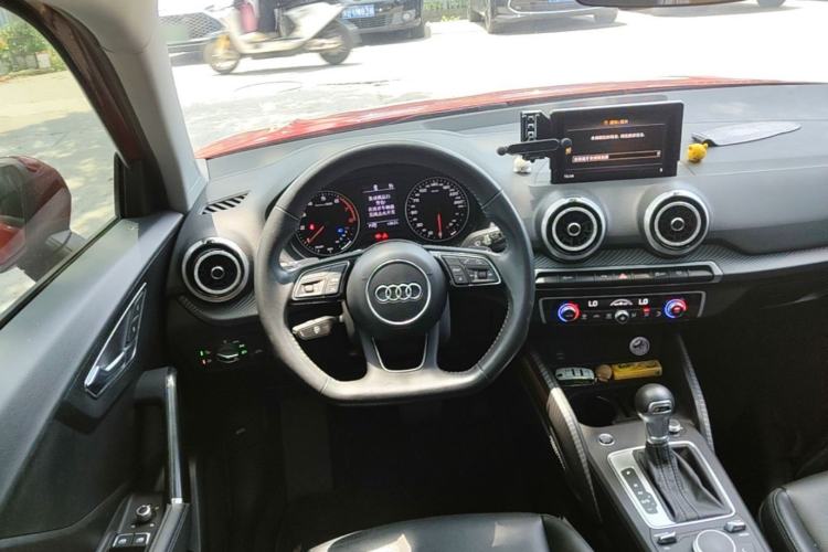 Used Audi Q2L 2022 35 TFSI Fashion Dynamic Model Steering Wheel