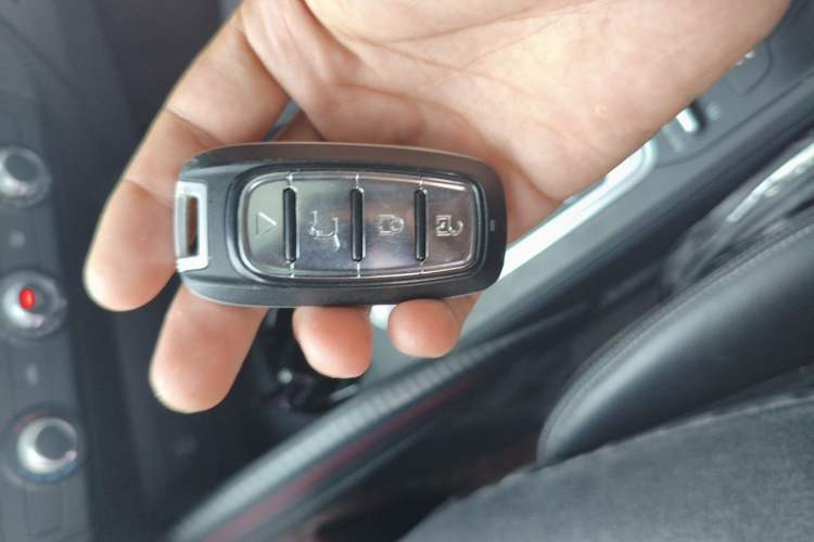 Used Audi Q2L 2022 35 TFSI Advanced Style Edition Vehicle Key