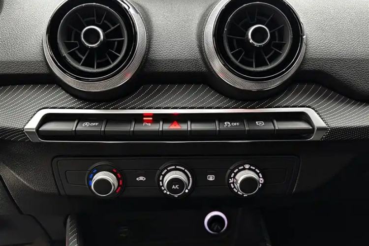 Used Audi Q2L 2022 35 TFSI Progressive Dynamic Edition Audio And AC Panel