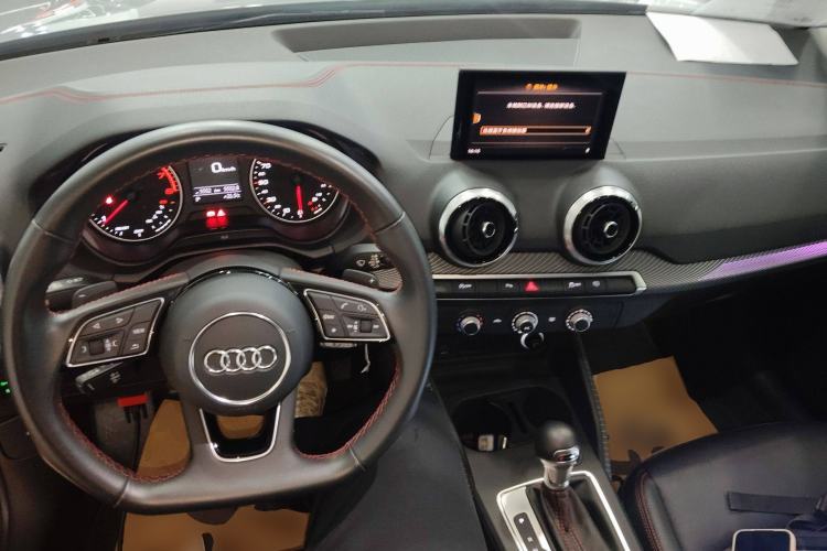 Used Audi Q2L 2022 35 TFSI Progressive Dynamic Edition Center Console