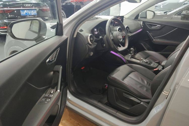 Used Audi Q2L 2022 35 TFSI Progressive Dynamic Edition Driver Seat