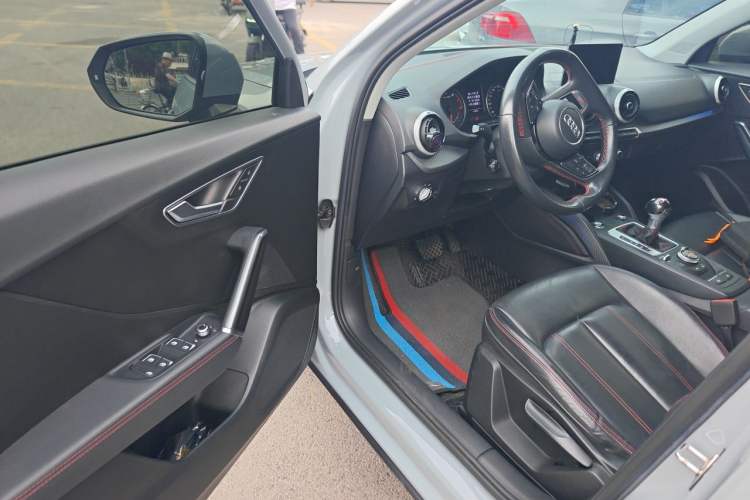 Used Audi Q2L 2022 35 TFSI Progressive Dynamic Edition Driver Seat