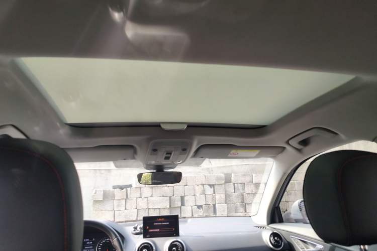 Used Audi Q2L 2022 35 TFSI Progressive Dynamic Edition Headliner