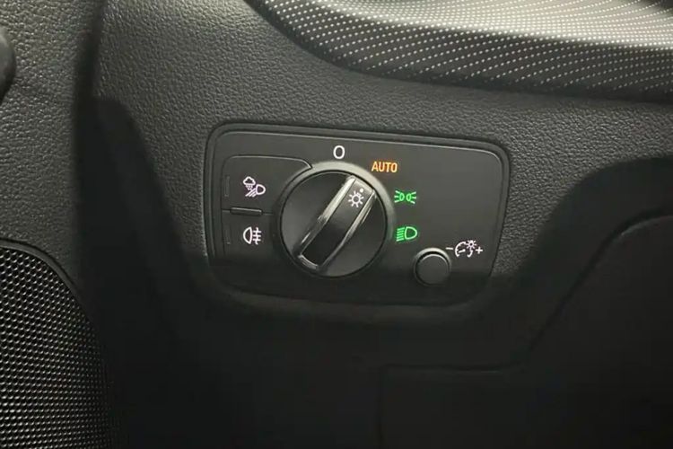 Used Audi Q2L 2022 35 TFSI Progressive Dynamic Edition Interior 2
