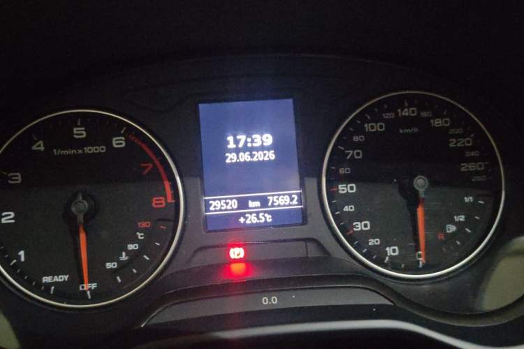 Used Audi Q2L 2022 35 TFSI Fashion Dynamic Model Odometer Close Up