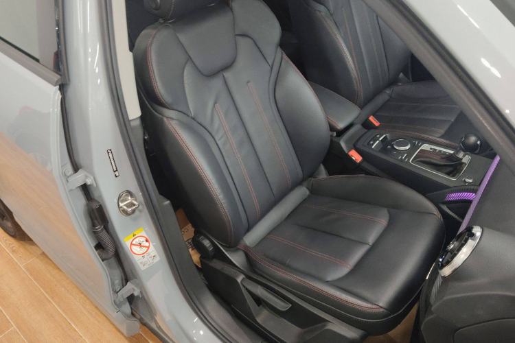 Used Audi Q2L 2022 35 TFSI Progressive Dynamic Edition Right Front Seat