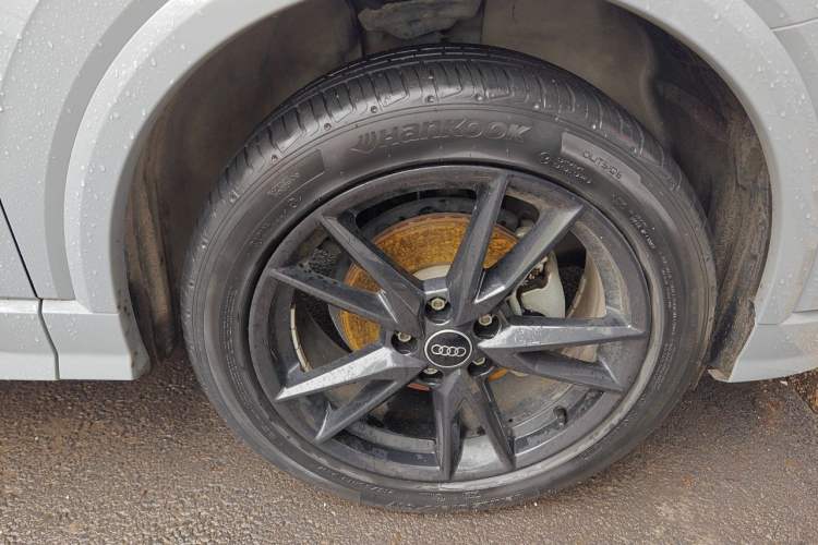 Used Audi Q2L 2022 35 TFSI Progressive Dynamic Edition Right Front Wheel Hub