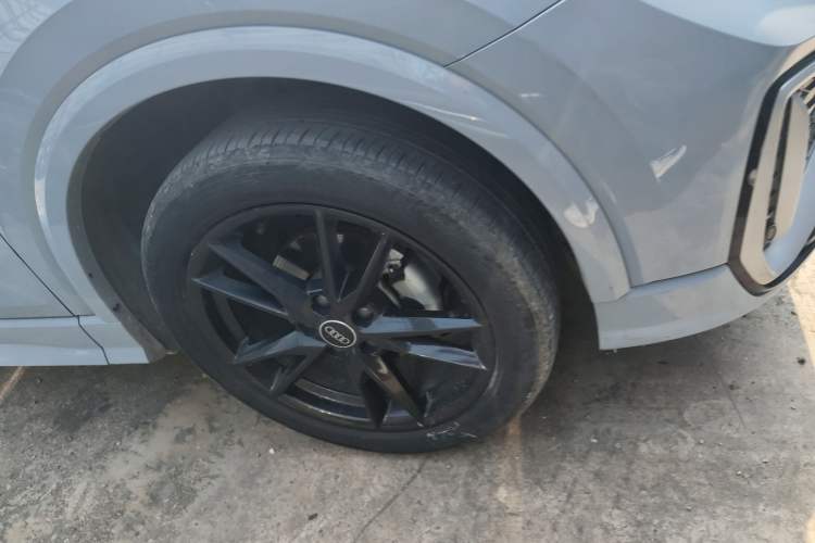 Used Audi Q2L 2022 35 TFSI Progressive Dynamic Edition Right Front Wheel Hub