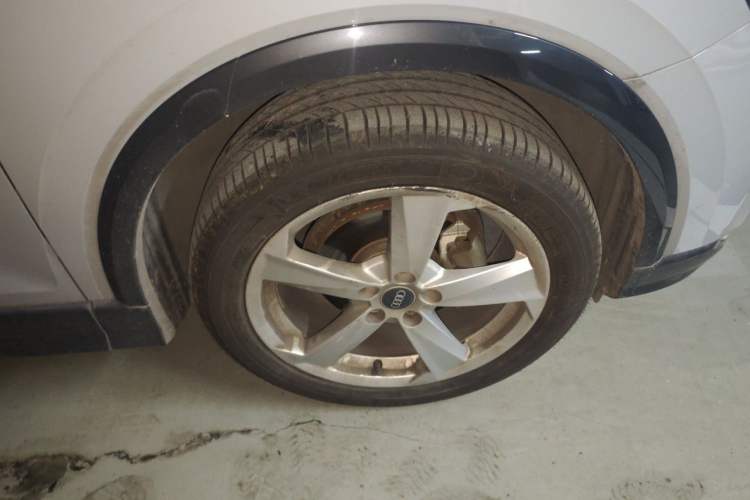 Used Audi Q2L 2022 35 TFSI Advanced Style Edition Right Front Wheel Hub