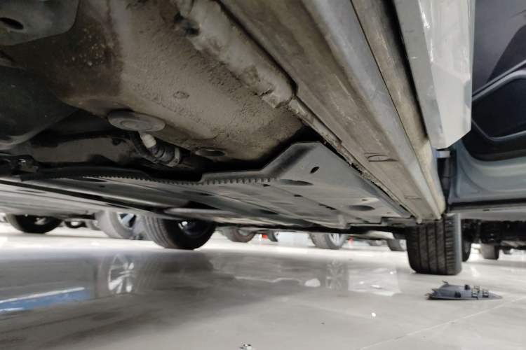 Used Audi Q2L 2022 35 TFSI Progressive Dynamic Edition Right Side Sill