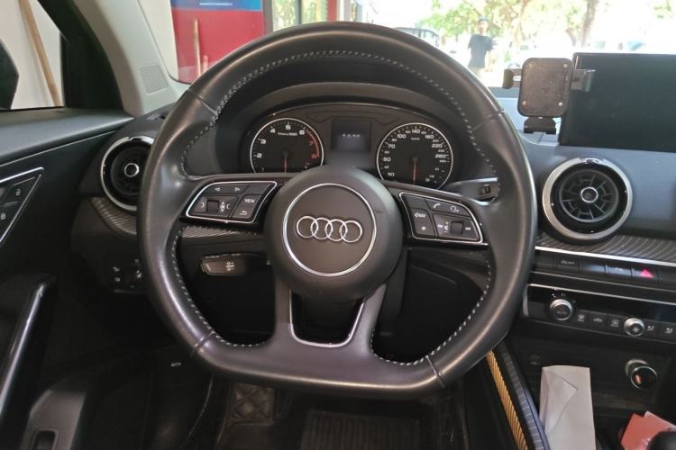 Used Audi Q2L 2022 35 TFSI Fashion Dynamic Model Steering Wheel