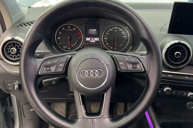 Used Audi Q2L 2022 35 TFSI Fashionable and Elegant Model Steering Wheel