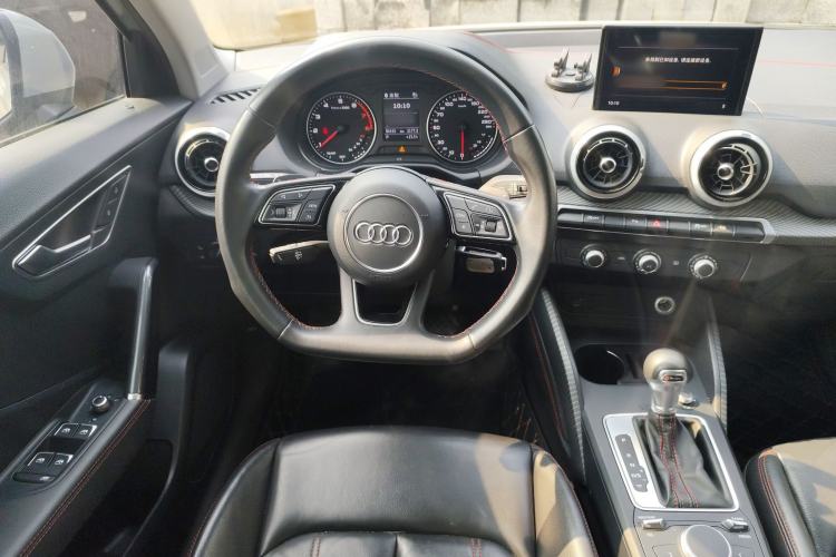 Used Audi Q2L 2022 35 TFSI Progressive Dynamic Edition Steering Wheel