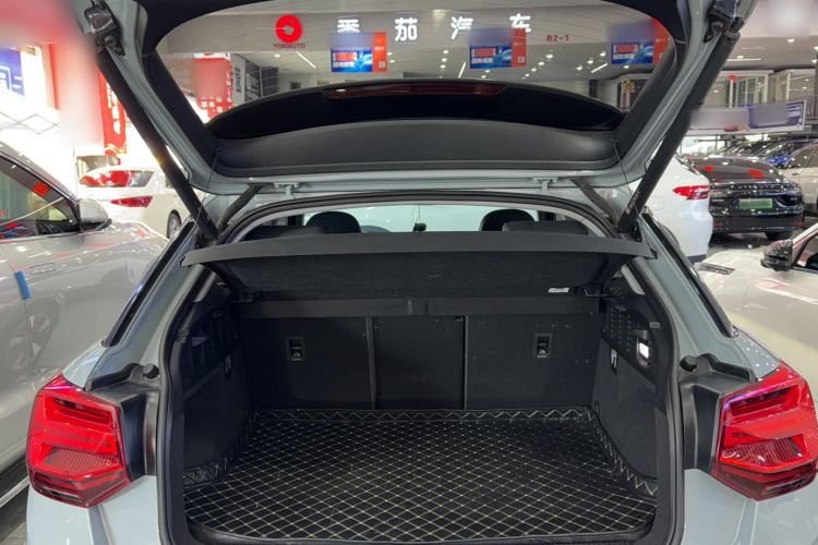 Used Audi Q2L 2022 35 TFSI Fashionable and Elegant Model Trunk