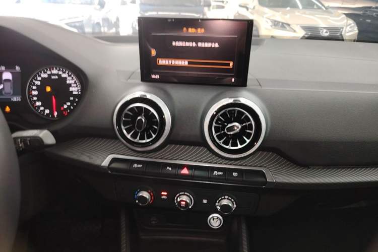 Used Audi Q2L 2022 35 TFSI Advanced Style Edition Audio And AC Panel