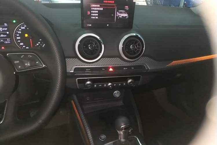 Used Audi Q2L 2022 35 TFSI Fashion Dynamic Model Audio And AC Panel