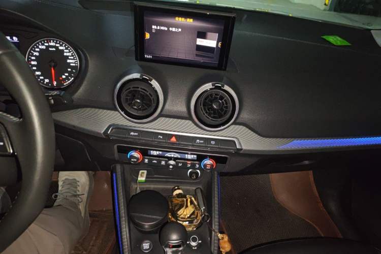 Used Audi Q2L 2022 35 TFSI Fashion Dynamic Model Audio And AC Panel