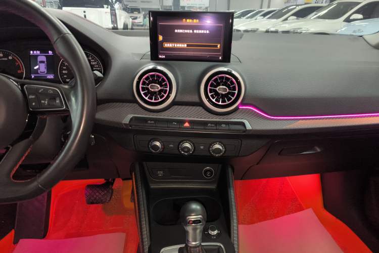 Used Audi Q2L 2022 35 TFSI Progressive Dynamic Edition Audio And AC Panel