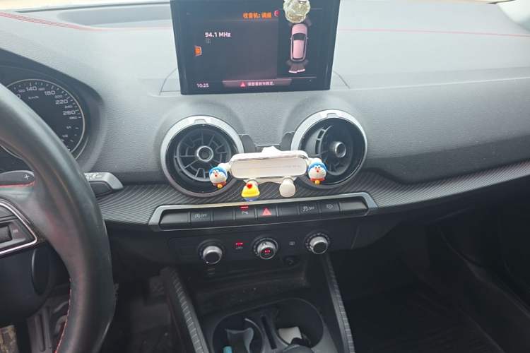 Used Audi Q2L 2022 35 TFSI Progressive Dynamic Edition Audio And AC Panel