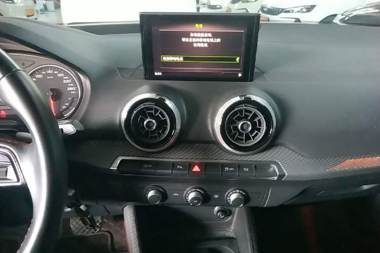 Used Audi Q2L 2022 35 TFSI Progressive Dynamic Edition Audio And AC Panel
