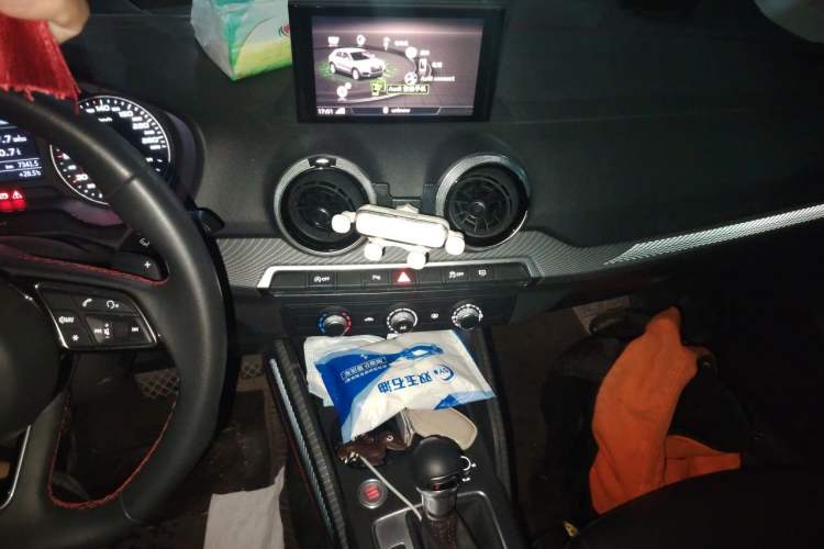 Used Audi Q2L 2022 35 TFSI Progressive Dynamic Edition Audio And AC Panel