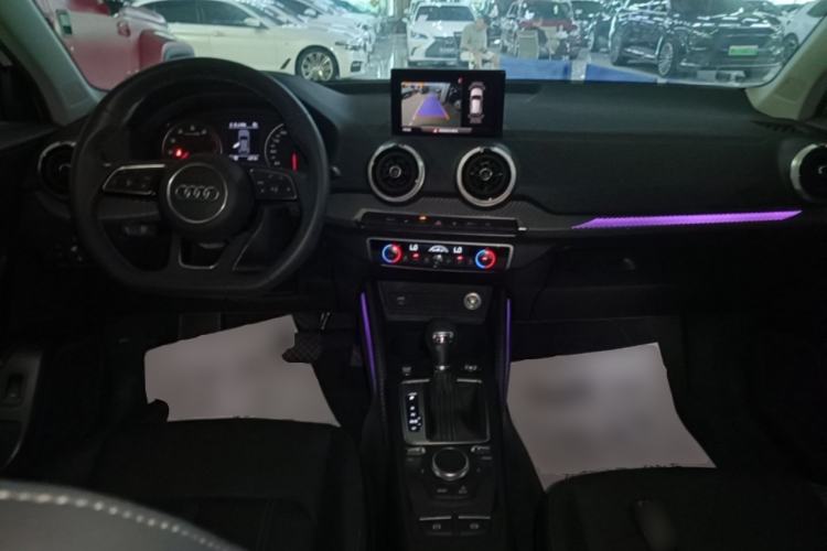 Used Audi Q2L 2022 35 TFSI Fashion Dynamic Model Center Console