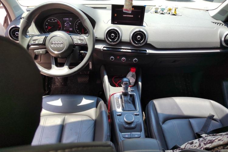 Used Audi Q2L 2022 35 TFSI Advanced Style Edition Center Console