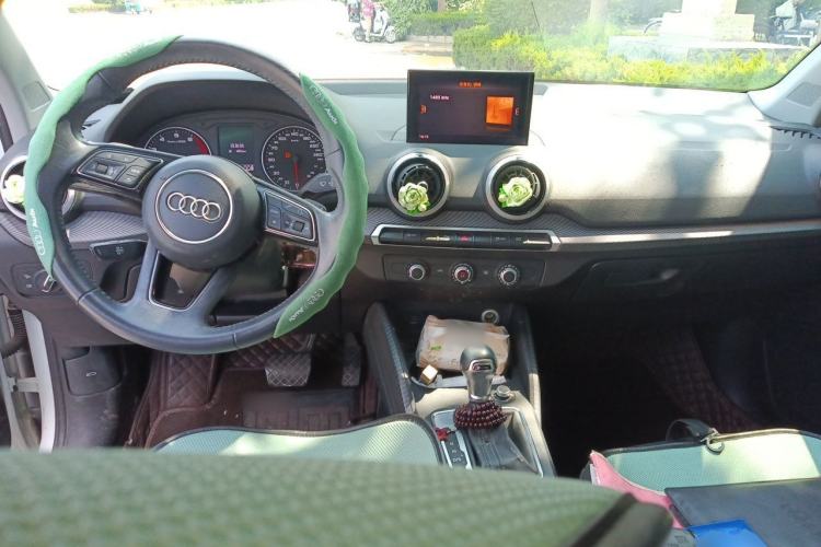 Used Audi Q2L 2022 35 TFSI Advanced Style Edition Center Console