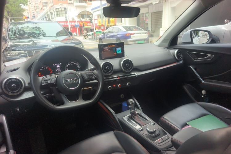 Used Audi Q2L 2022 35 TFSI Progressive Dynamic Edition Center Console