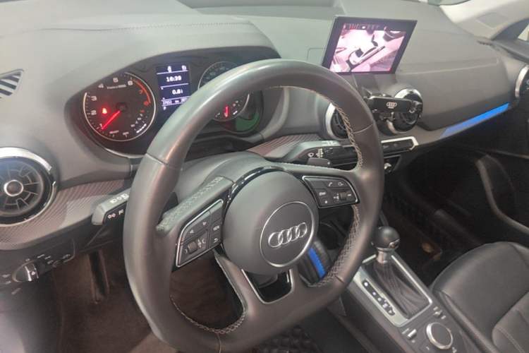 Used Audi Q2L 2022 35 TFSI Fashion Dynamic Model Center Console