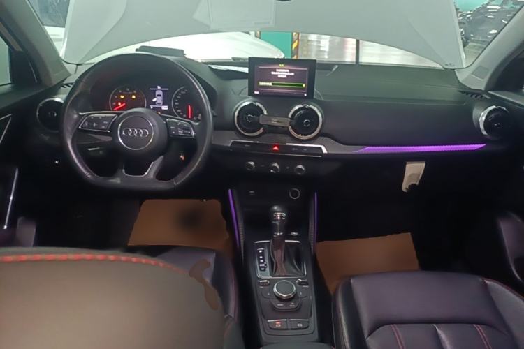 Used Audi Q2L 2022 35 TFSI Progressive Dynamic Edition Center Console