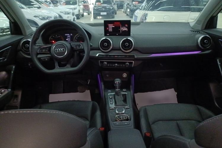 Used Audi Q2L 2022 35 TFSI Fashion Dynamic Model Center Console