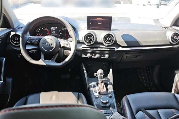 Used Audi Q2L 2022 35 TFSI Progressive Dynamic Edition Center Console