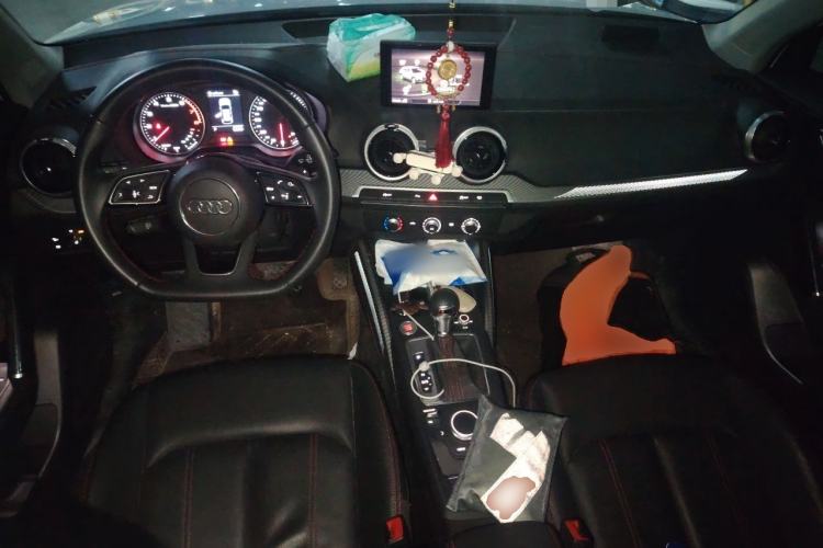 Used Audi Q2L 2022 35 TFSI Progressive Dynamic Edition Center Console