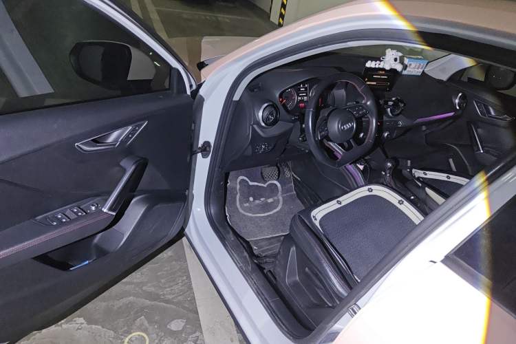 Used Audi Q2L 2022 35 TFSI Progressive Dynamic Edition Driver Seat