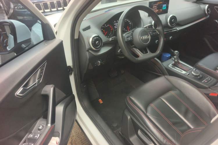 Used Audi Q2L 2022 35 TFSI Progressive Dynamic Edition Driver Seat