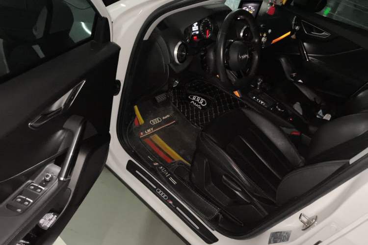 Used Audi Q2L 2022 35 TFSI Progressive Dynamic Edition Driver Seat