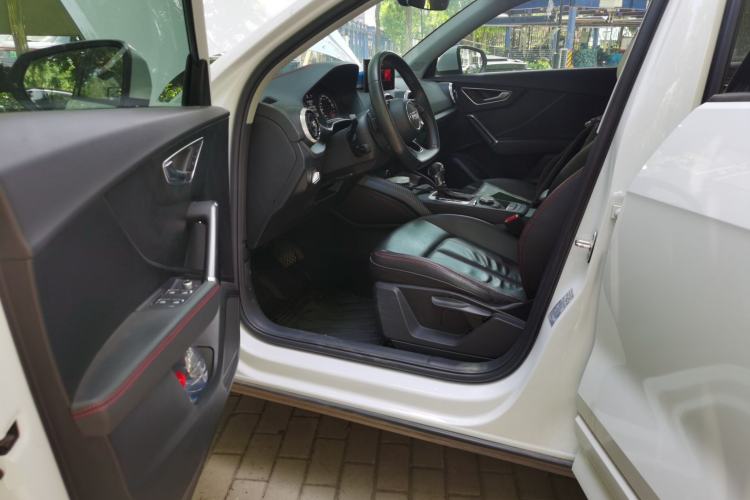 Used Audi Q2L 2022 35 TFSI Progressive Dynamic Edition Driver Seat