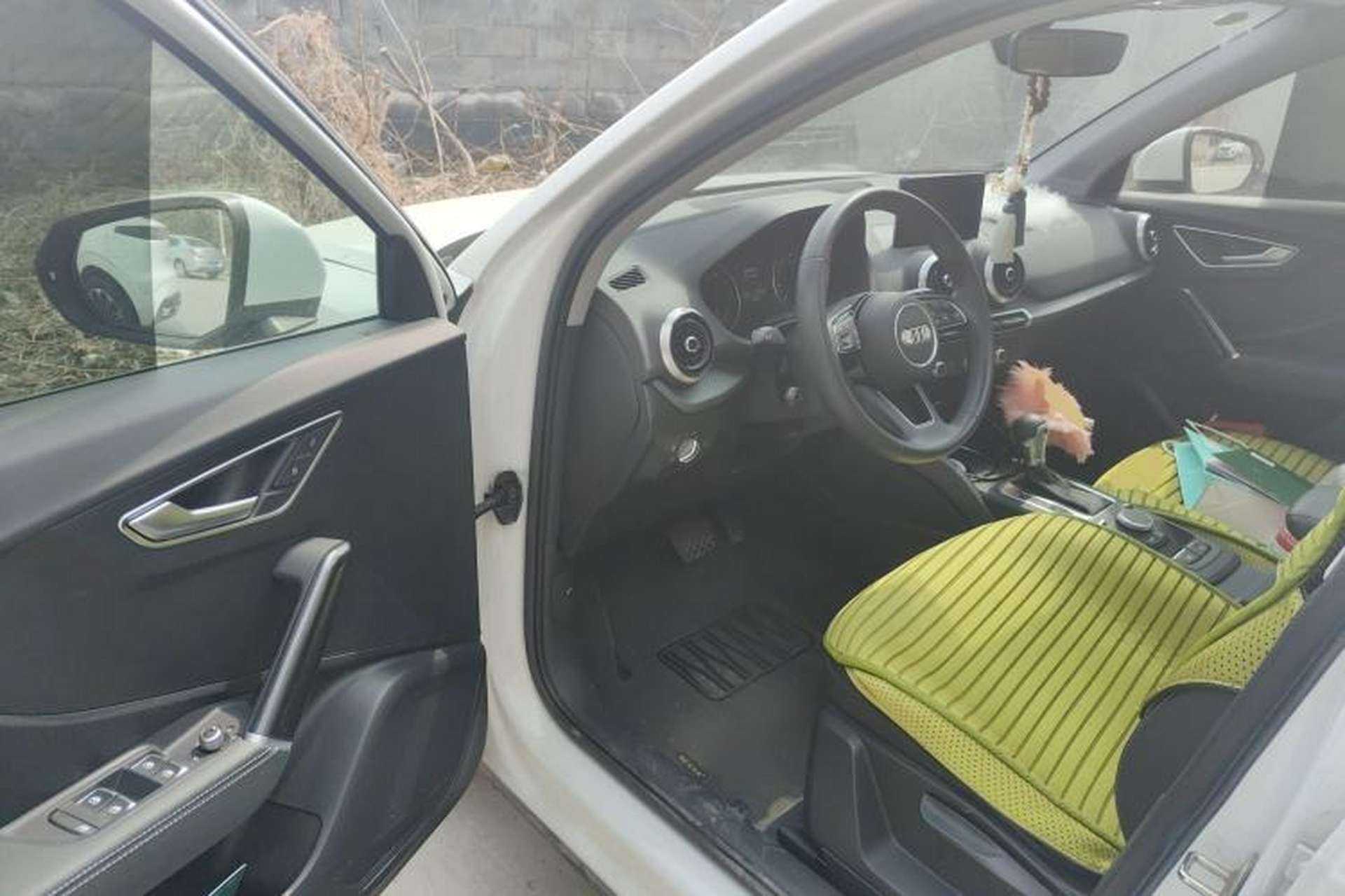 Used Audi Q2L 2022 35 TFSI Advanced Style Edition Driver Seat