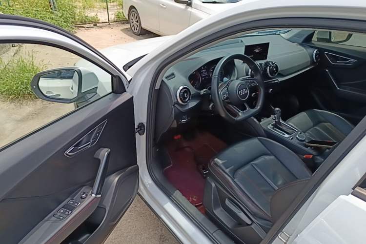 Used Audi Q2L 2022 35 TFSI Progressive Dynamic Edition Driver Seat
