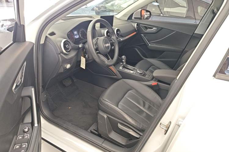 Used Audi Q2L 2022 35 TFSI Advanced Style Edition Driver Seat