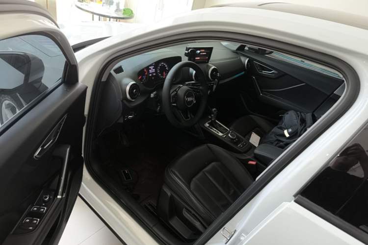 Used Audi Q2L 2022 35 TFSI Advanced Style Edition Driver Seat